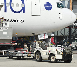 航空貨物搭降載