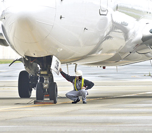 運航整備(ライン整備)